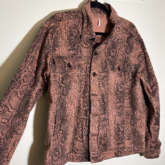 Free People L Snake Trucker Jacket - Picture 4 of 9